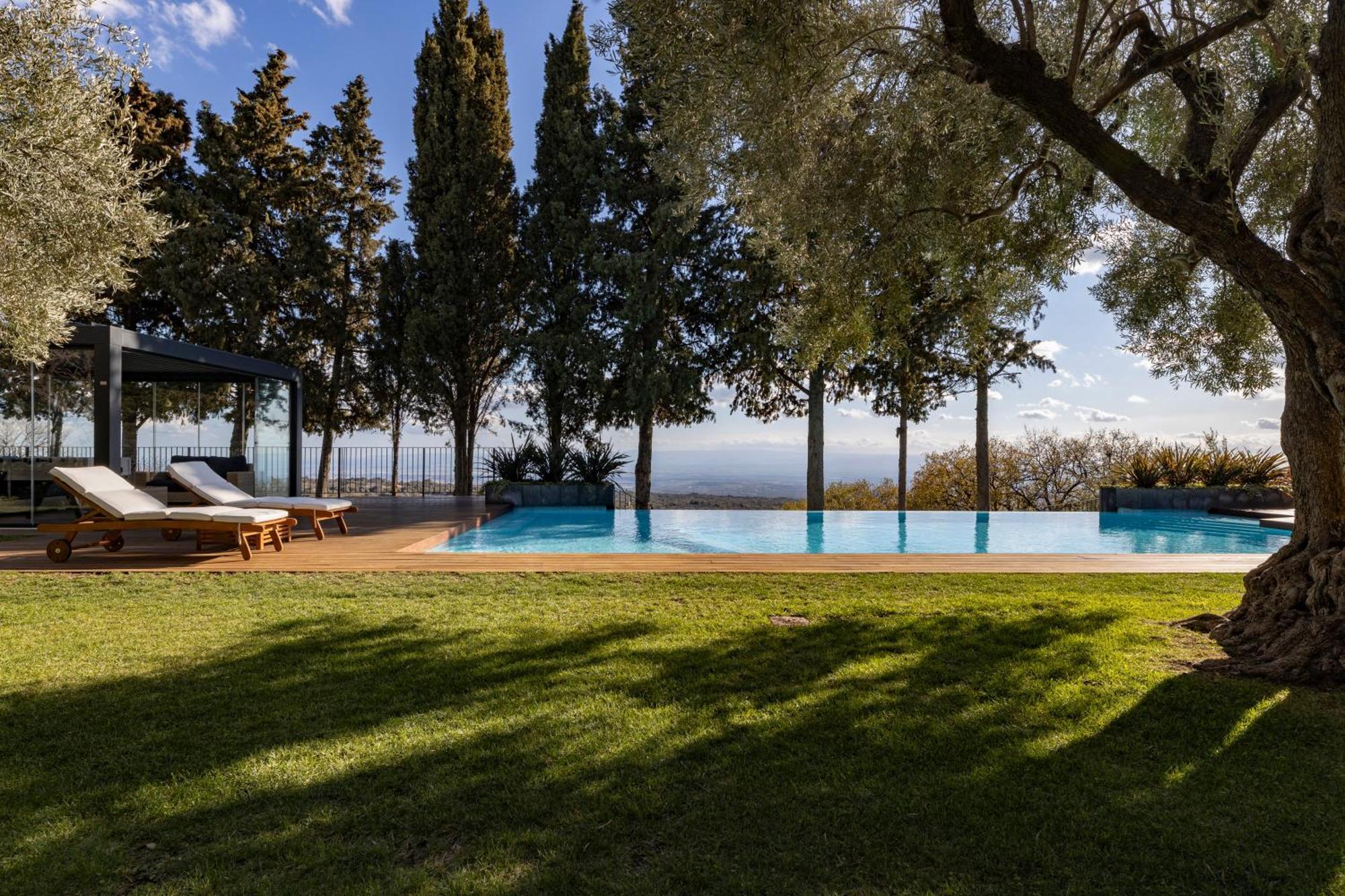 Scialaj Villa Di Lusso Sull'Etna Con Piscina E Vista Mare Ragalna エクステリア 写真