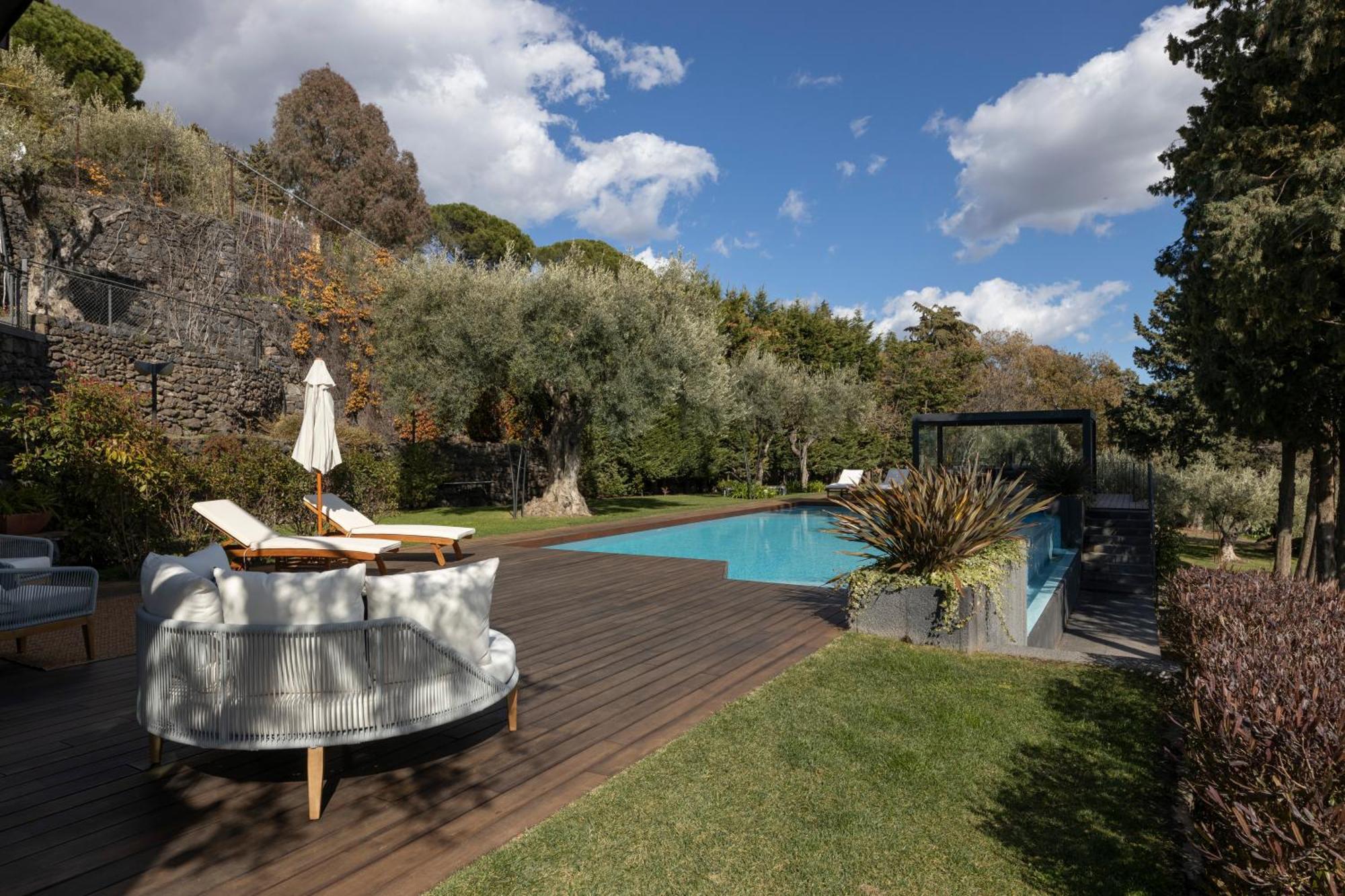 Scialaj Villa Di Lusso Sull'Etna Con Piscina E Vista Mare Ragalna エクステリア 写真